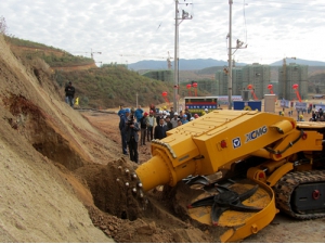 掘進機(jī)在雲南(nan)施工